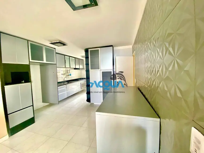 Foto 4 de Apartamento com 4 quartos à venda, 190m2 em Guaruja - SP