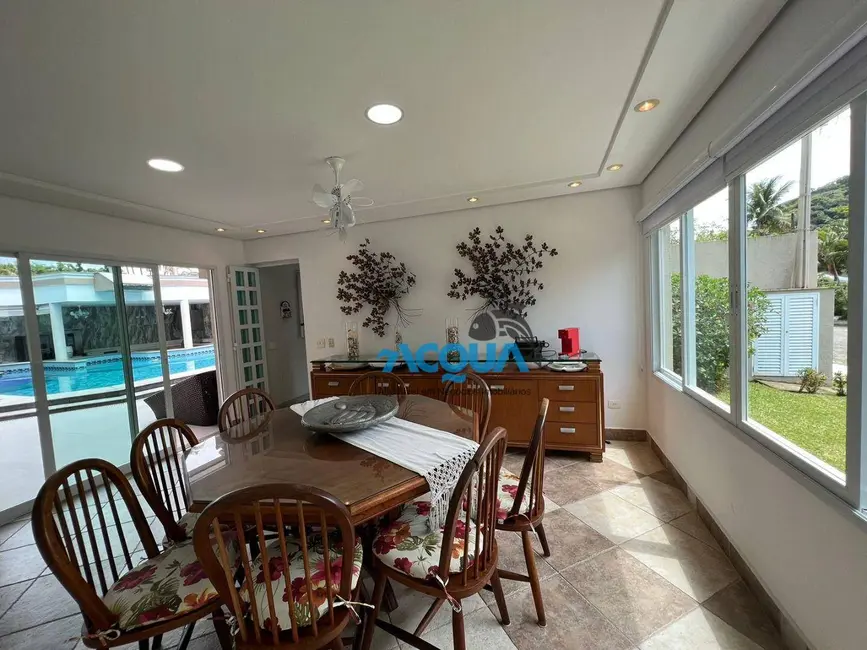 Casa de Condomínio com 7 quartos à venda, 582m2 em Balneario Praia do Perequê, Guaruja - SP - imagem 5 Foto 5 de Casa de Condomínio com 7 quartos à venda, 582m2 em Balneario Praia do Perequê, Guaruja - SP