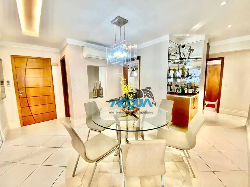 Apartamento com 4 quartos à venda, 148m2 em Vila Alzira, Guaruja - SP - imagem 6 Foto 6 de Apartamento com 4 quartos à venda, 148m2 em Vila Alzira, Guaruja - SP