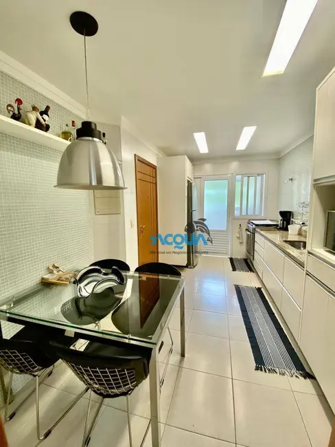 Apartamento com 4 quartos à venda, 148m2 em Vila Alzira, Guaruja - SP - imagem 8 Foto 8 de Apartamento com 4 quartos à venda, 148m2 em Vila Alzira, Guaruja - SP