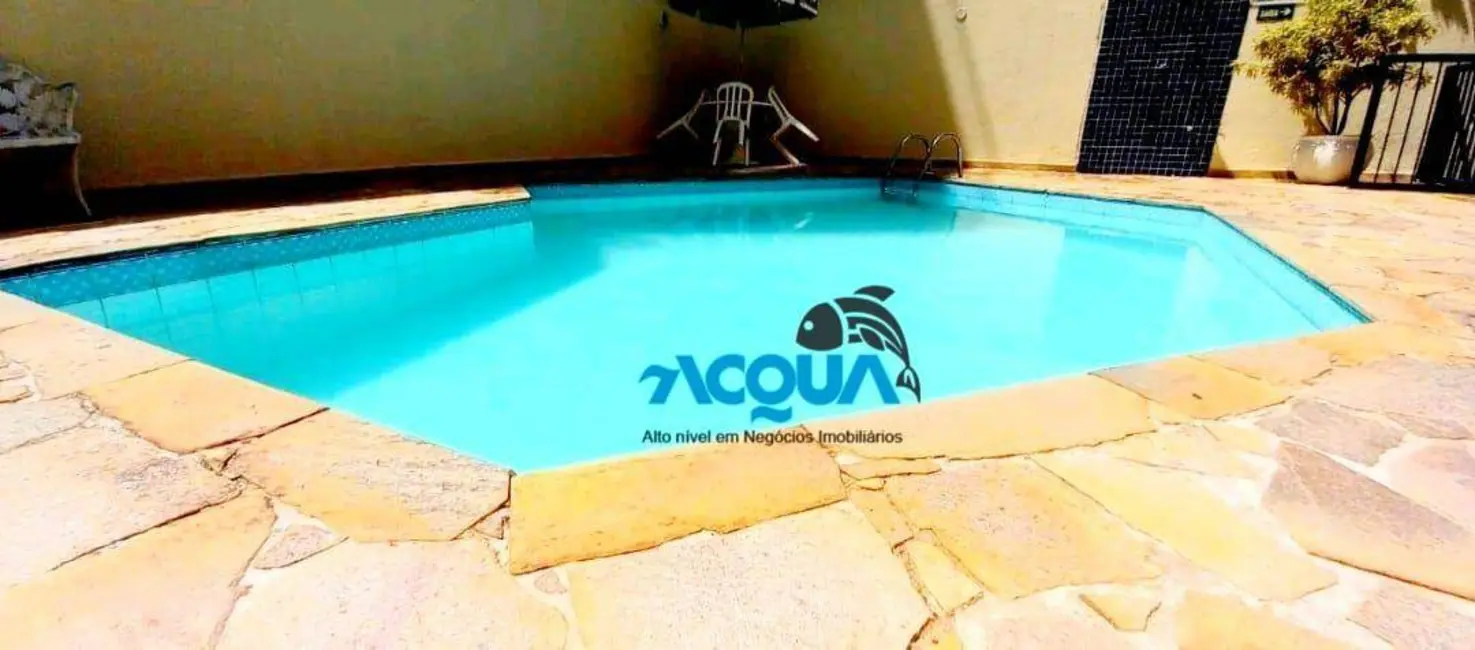 Foto 1 de Apartamento com 2 quartos à venda, 67m2 em Guaruja - SP