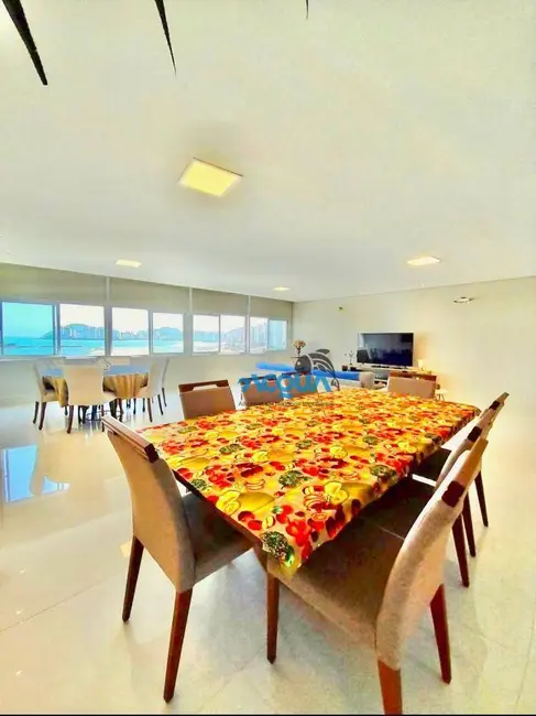 Foto 1 de Apartamento com 5 quartos à venda, 375m2 em Guaruja - SP