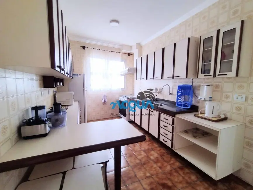 Foto 4 de Apartamento com 4 quartos à venda, 100m2 em Jardim Três Marias, Guaruja - SP