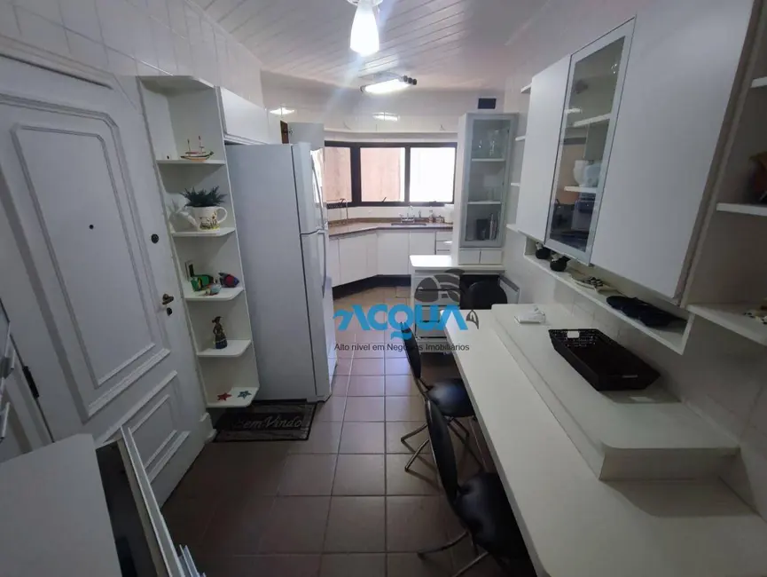 Apartamento com 3 quartos à venda, 157m2 em Guaruja - SP - imagem 7 Foto 7 de Apartamento com 3 quartos à venda, 157m2 em Guaruja - SP