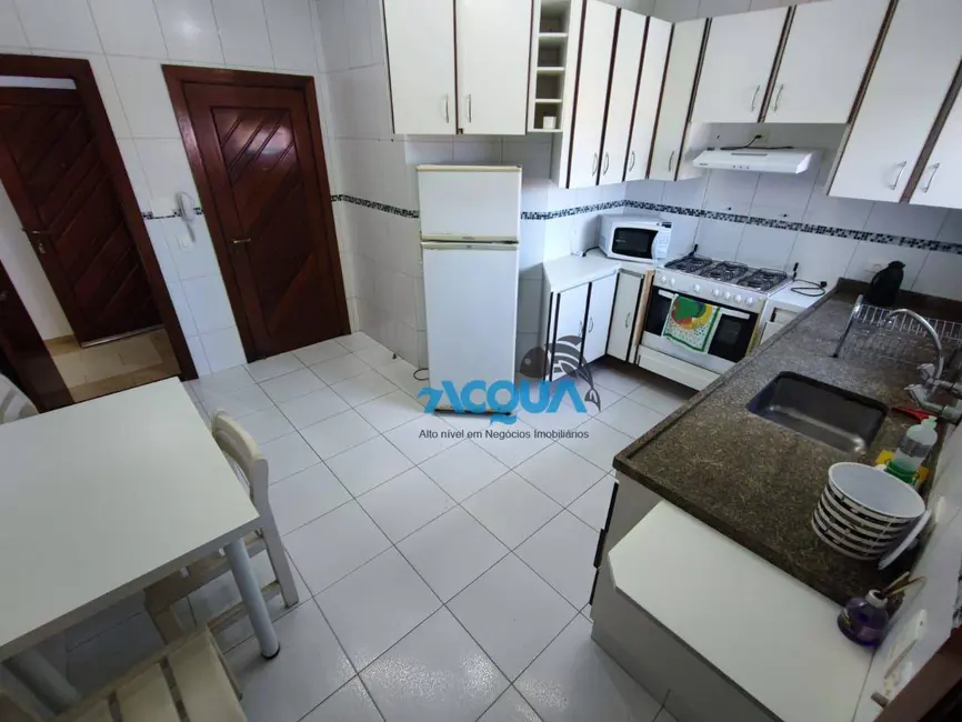 Apartamento com 3 quartos à venda, 205m2 em Enseada, Guaruja - SP - imagem 2 Foto 2 de Apartamento com 3 quartos à venda, 205m2 em Enseada, Guaruja - SP