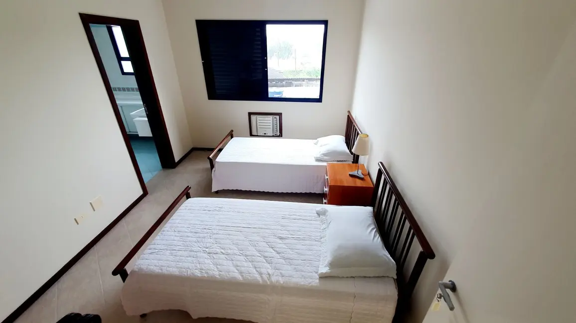 Apartamento com 3 quartos à venda, 170m2 em Loteamento João Batista Julião, Guaruja - SP - imagem 9 Foto 9 de Apartamento com 3 quartos à venda, 170m2 em Loteamento João Batista Julião, Guaruja - SP