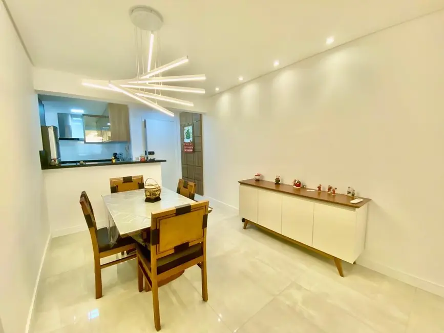 Foto 4 de Apartamento com 3 quartos à venda, 120m2 em Jardim Astúrias, Guaruja - SP