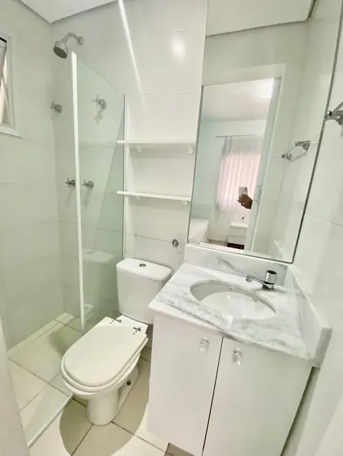 Foto 6 de Apartamento com 3 quartos à venda, 120m2 em Jardim Astúrias, Guaruja - SP