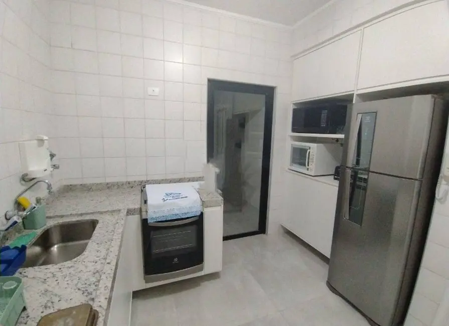 Apartamento com 3 quartos à venda, 90m2 em Guaruja - SP - imagem 3 Foto 3 de Apartamento com 3 quartos à venda, 90m2 em Guaruja - SP