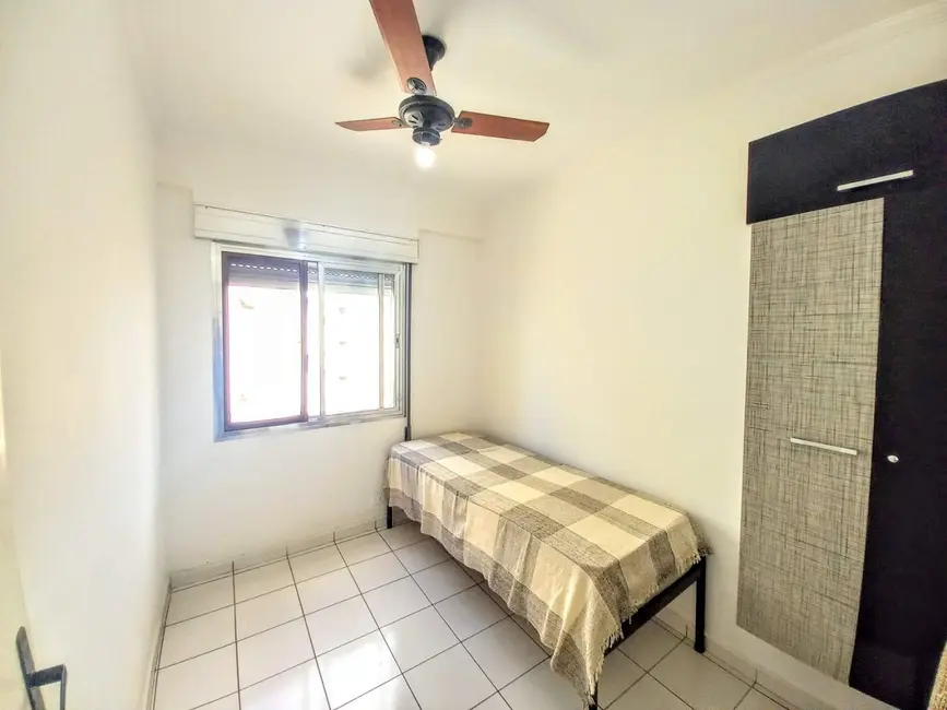 Foto 8 de Apartamento com 3 quartos à venda, 75m2 em Jardim Três Marias, Guaruja - SP