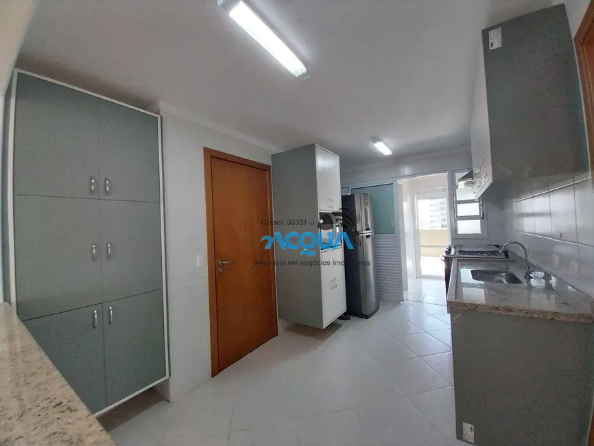Foto 4 de Apartamento com 3 quartos à venda, 160m2 em Vila Alzira, Guaruja - SP