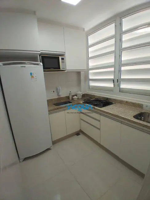 Foto 2 de Apartamento com 1 quarto à venda, 50m2 em Guaruja - SP