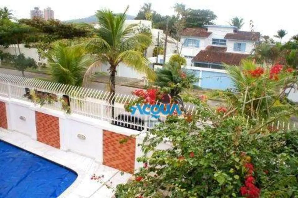 Foto 2 de Casa com 5 quartos à venda em Jardim Virgínia, Guaruja - SP