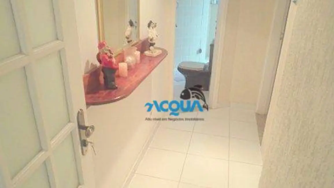 Cobertura com 3 quartos à venda em Guaruja - SP - imagem 5 Foto 5 de Cobertura com 3 quartos à venda em Guaruja - SP