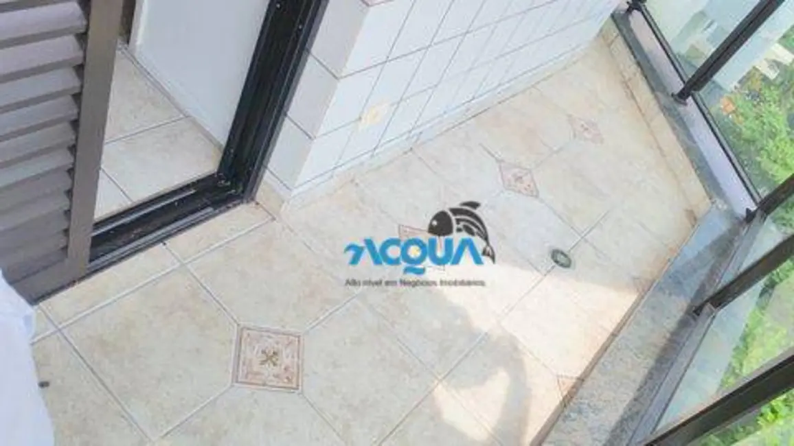 Foto 8 de Apartamento com 3 quartos à venda, 90m2 em Guaruja - SP