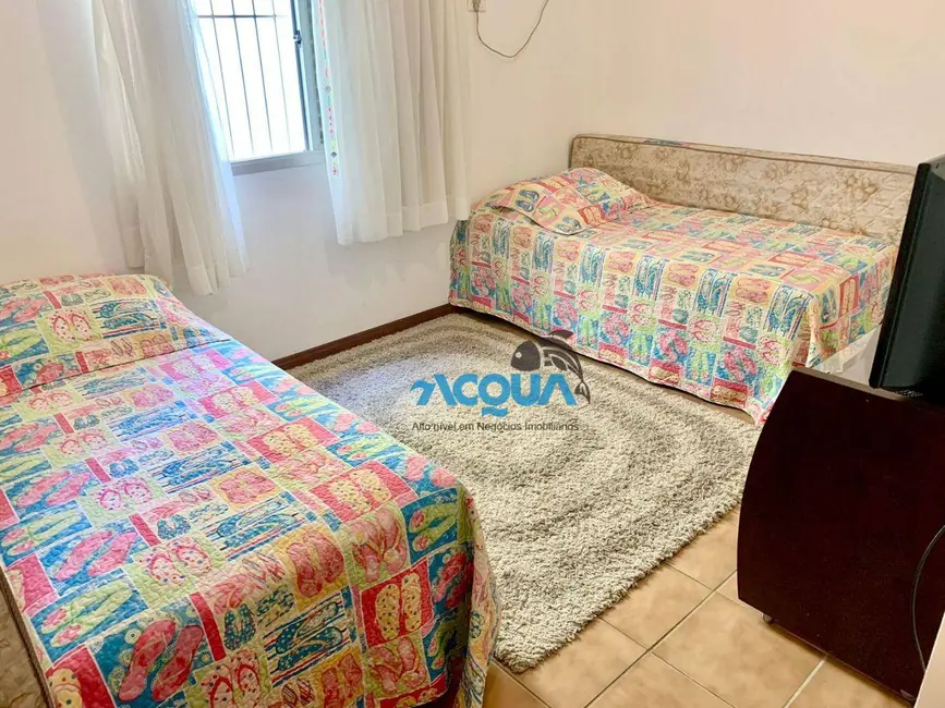 Foto 5 de Apartamento com 2 quartos à venda, 77m2 em Guaruja - SP