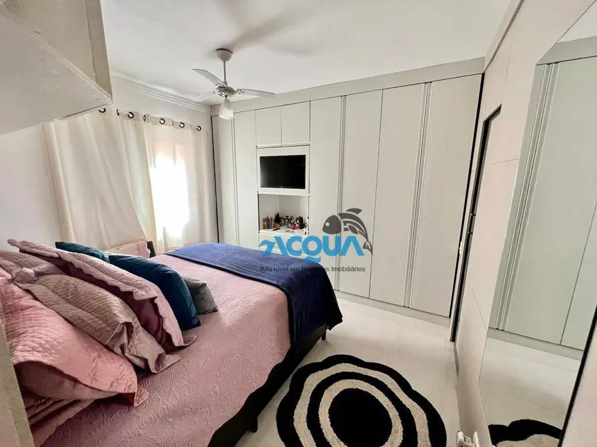 Foto 7 de Apartamento com 3 quartos à venda, 110m2 em Guaruja - SP