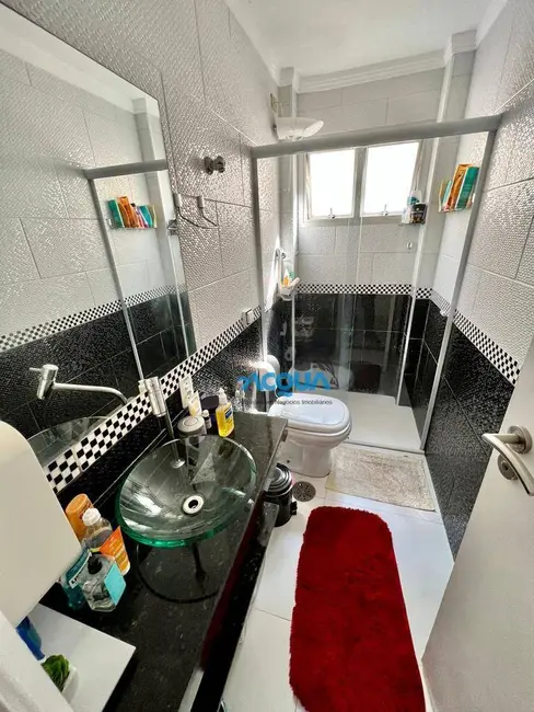 Foto 9 de Apartamento com 3 quartos à venda, 110m2 em Guaruja - SP