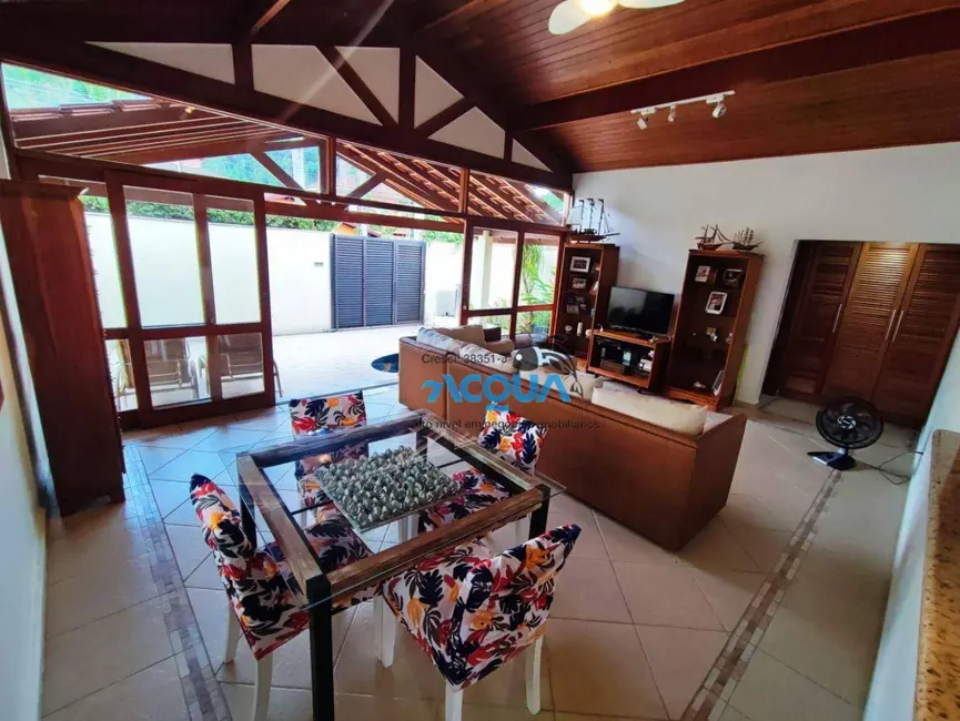 Casa de Condomínio com 3 quartos à venda, 130m2 em Balneario Praia do Perequê, Guaruja - SP - imagem 3 Foto 3 de Casa de Condomínio com 3 quartos à venda, 130m2 em Balneario Praia do Perequê, Guaruja - SP