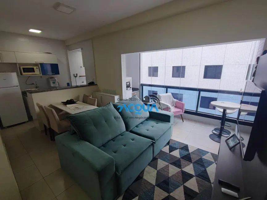 Foto 2 de Apartamento com 2 quartos à venda, 65m2 em Guaruja - SP