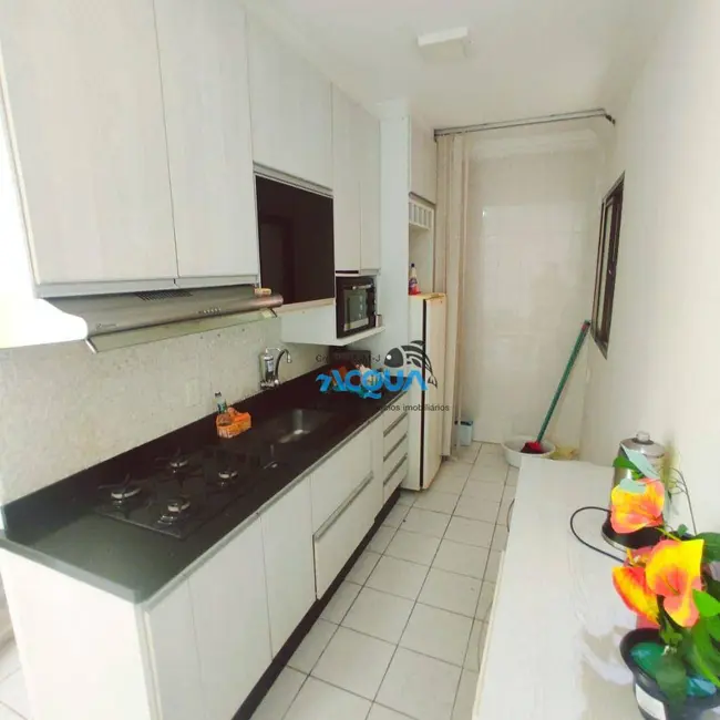 Foto 5 de Apartamento com 1 quarto à venda, 50m2 em Jardim Três Marias, Guaruja - SP
