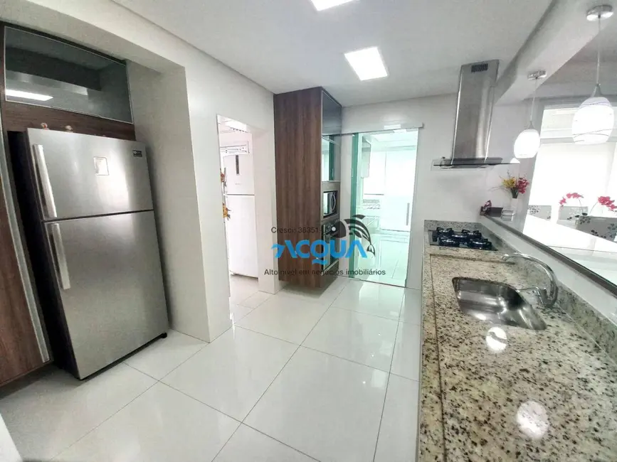 Foto 5 de Apartamento com 3 quartos à venda, 145m2 em Guaruja - SP