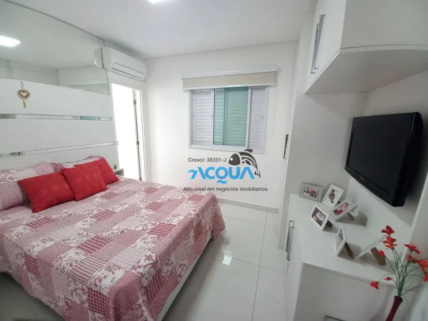 Foto 8 de Apartamento com 3 quartos à venda, 145m2 em Guaruja - SP