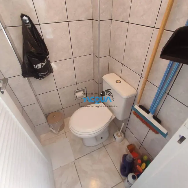 Foto 7 de Apartamento com 3 quartos à venda, 70m2 em Guaruja - SP