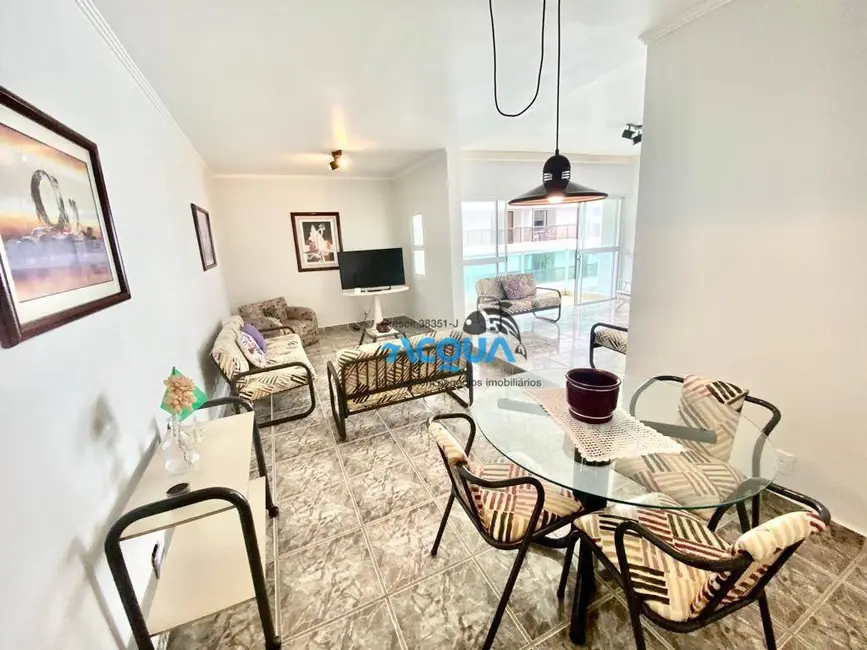 Foto 2 de Apartamento com 4 quartos à venda, 120m2 em Vila Alzira, Guaruja - SP