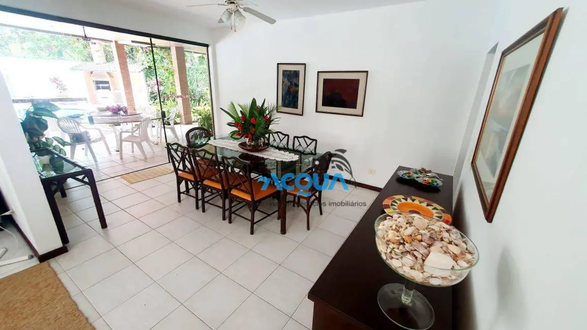 Casa de Condomínio com 6 quartos à venda, 1250m2 em Jardim Acapulco, Guaruja - SP - imagem 8 Foto 8 de Casa de Condomínio com 6 quartos à venda, 1250m2 em Jardim Acapulco, Guaruja - SP