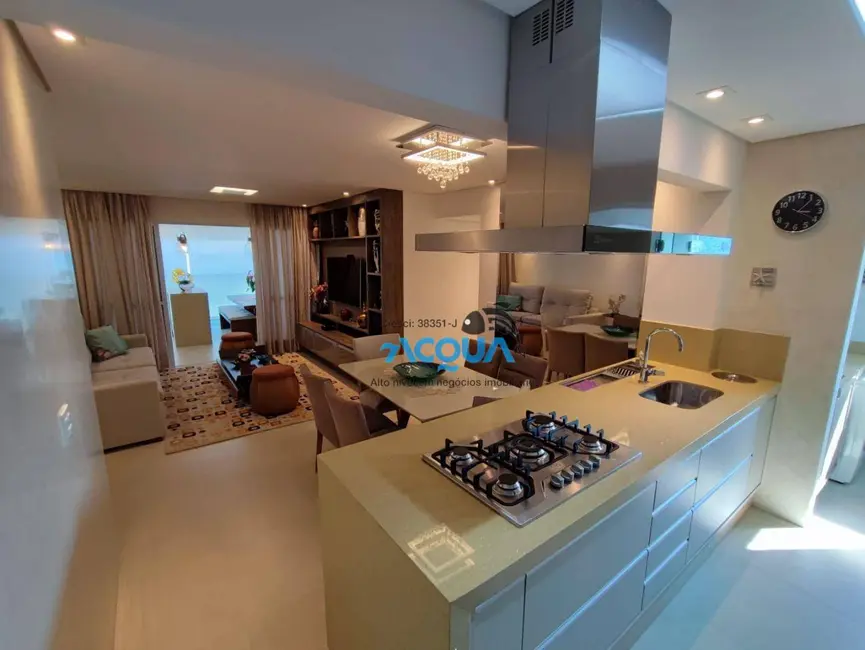 Foto 2 de Apartamento com 3 quartos à venda, 106m2 em Guaruja - SP