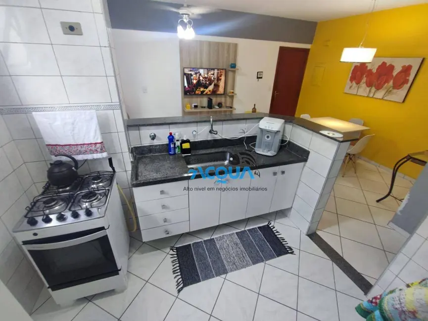 Apartamento com 3 quartos à venda, 75m2 em Guaruja - SP - imagem 4 Foto 4 de Apartamento com 3 quartos à venda, 75m2 em Guaruja - SP