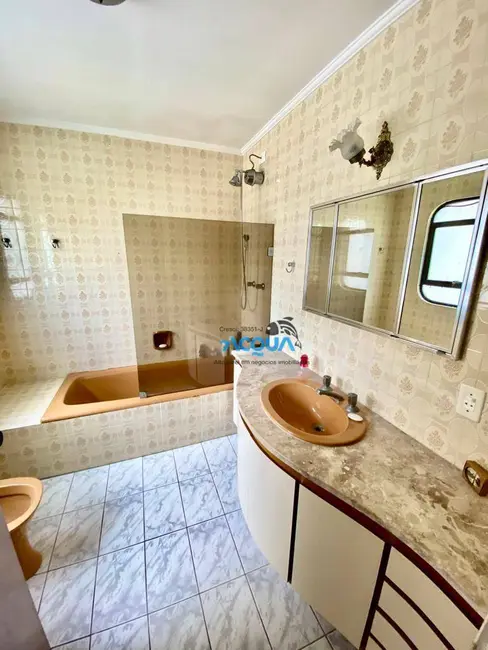 Foto 9 de Apartamento com 3 quartos à venda, 150m2 em Vila Luis Antônio, Guaruja - SP