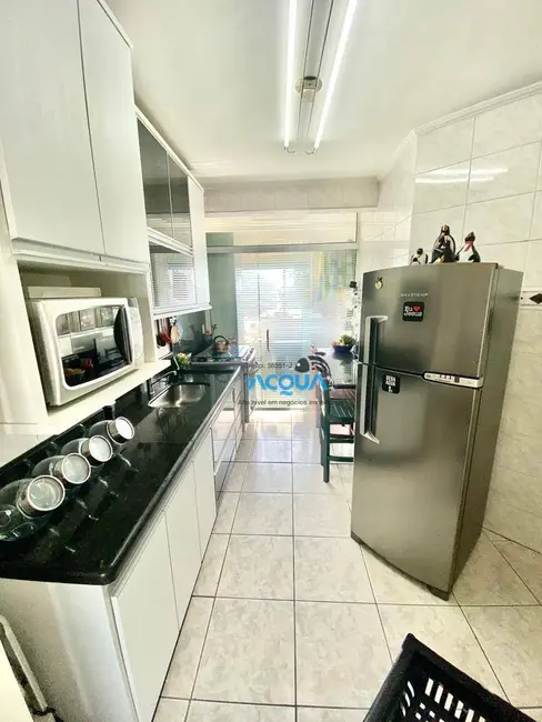 Cobertura com 3 quartos à venda, 220m2 em Jardim Las Palmas, Guaruja - SP - imagem 9 Foto 9 de Cobertura com 3 quartos à venda, 220m2 em Jardim Las Palmas, Guaruja - SP