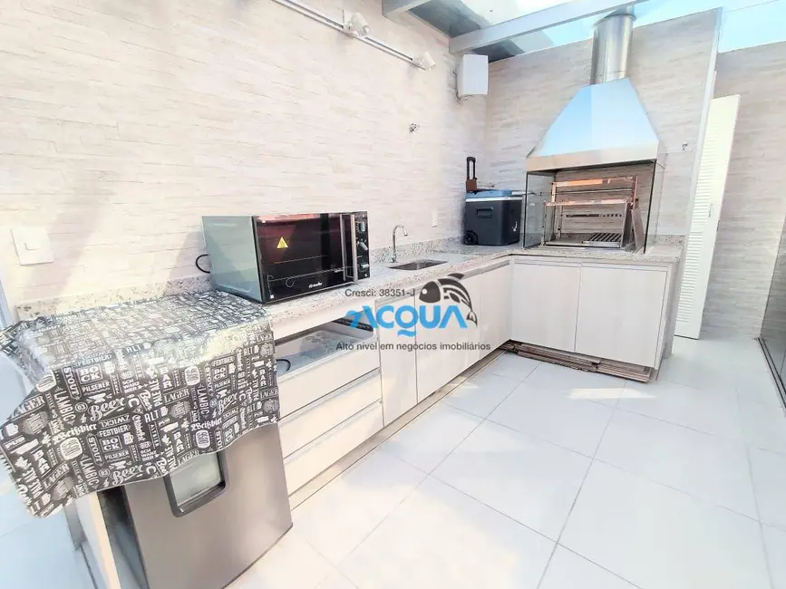 Cobertura com 3 quartos à venda, 200m2 em Guaruja - SP - imagem 5 Foto 5 de Cobertura com 3 quartos à venda, 200m2 em Guaruja - SP