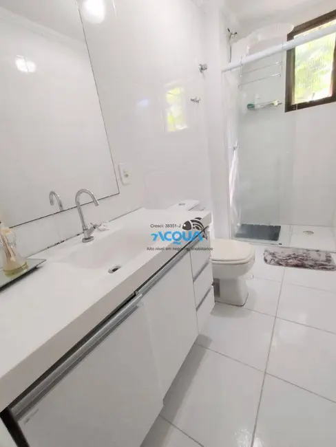 Foto 8 de Apartamento com 3 quartos à venda, 85m2 em Guaruja - SP