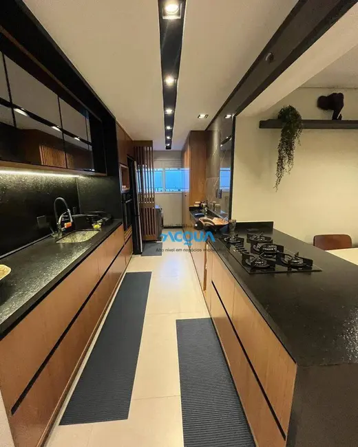 Foto 6 de Apartamento com 2 quartos à venda, 90m2 em Jardim Astúrias, Guaruja - SP