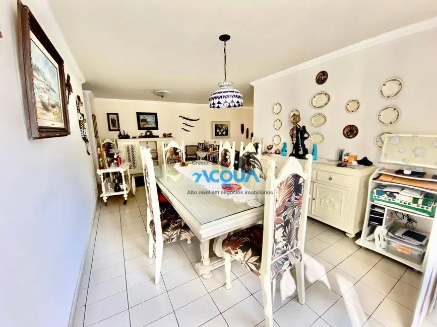 Apartamento com 3 quartos à venda, 180m2 em Barra Funda, Guaruja - SP - imagem 2 Foto 2 de Apartamento com 3 quartos à venda, 180m2 em Barra Funda, Guaruja - SP