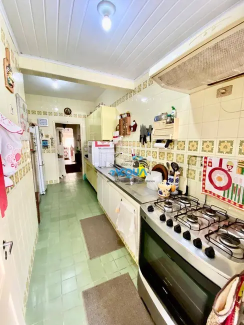 Apartamento com 3 quartos à venda, 180m2 em Barra Funda, Guaruja - SP - imagem 5 Foto 5 de Apartamento com 3 quartos à venda, 180m2 em Barra Funda, Guaruja - SP