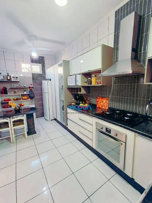 Sobrado com 3 quartos à venda, 117m2 em Sítio Paecara (Vicente de Carvalho), Guaruja - SP - imagem 5 Foto 5 de Sobrado com 3 quartos à venda, 117m2 em Sítio Paecara (Vicente de Carvalho), Guaruja - SP