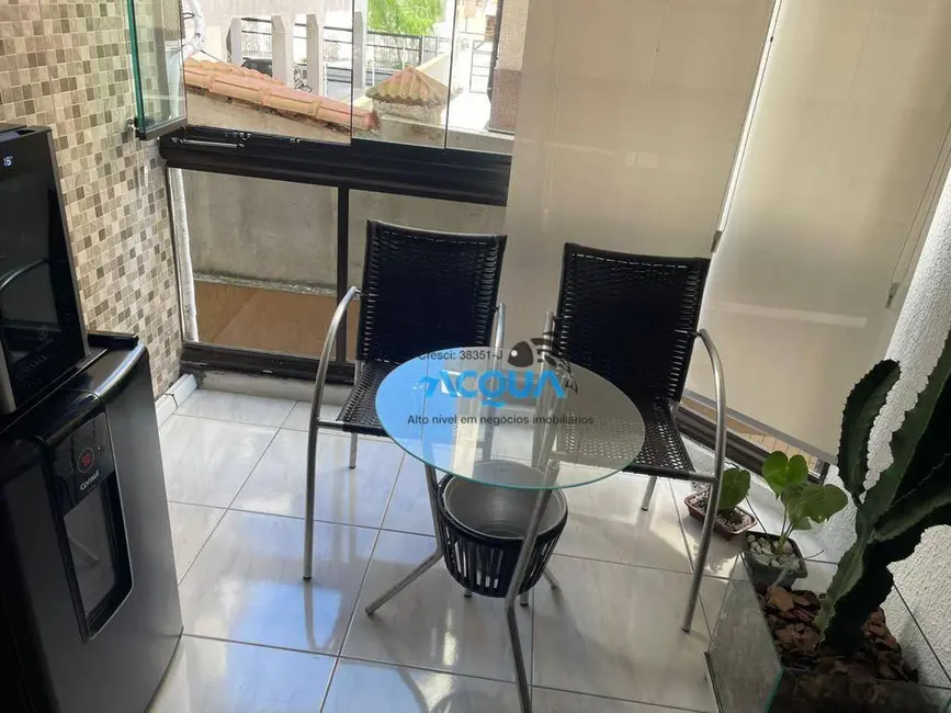 Foto 4 de Apartamento com 2 quartos à venda, 70m2 em Jardim Las Palmas, Guaruja - SP