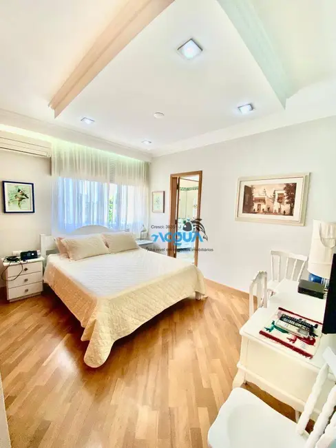 Foto 9 de Apartamento com 3 quartos à venda, 135m2 em Vila Luis Antônio, Guaruja - SP