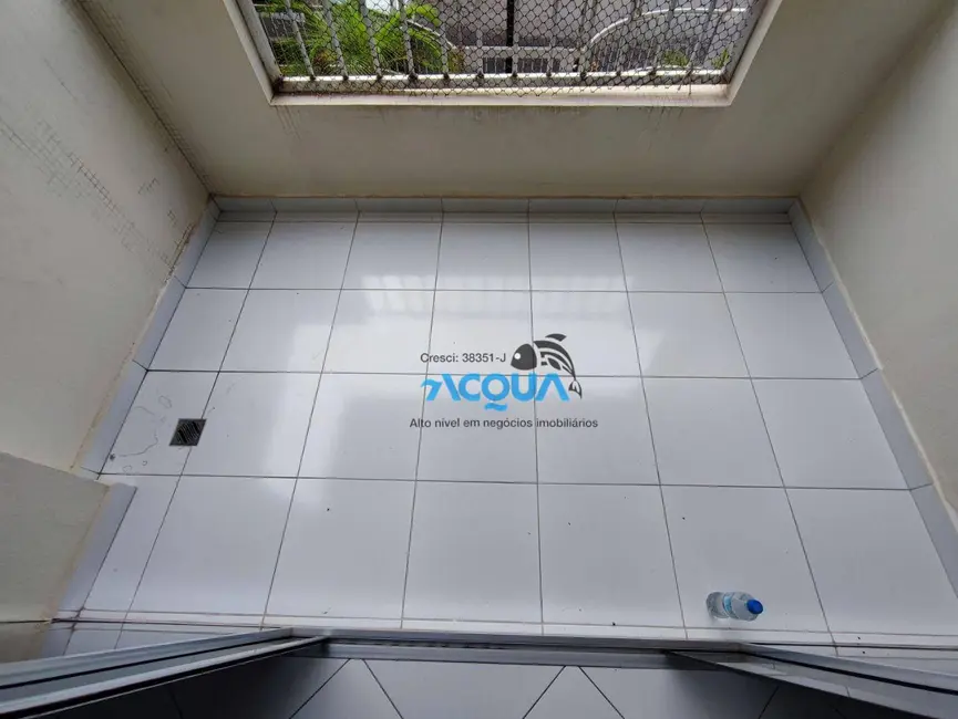 Foto 4 de Apartamento com 3 quartos à venda, 92m2 em Guaruja - SP