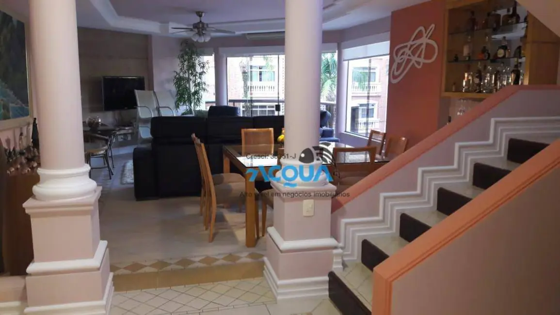 Foto 1 de Apartamento com 3 quartos à venda, 230m2 em Guaruja - SP