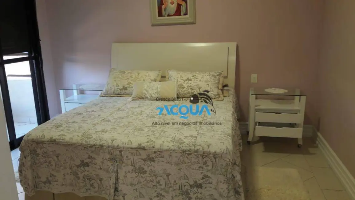 Foto 8 de Apartamento com 3 quartos à venda, 230m2 em Guaruja - SP