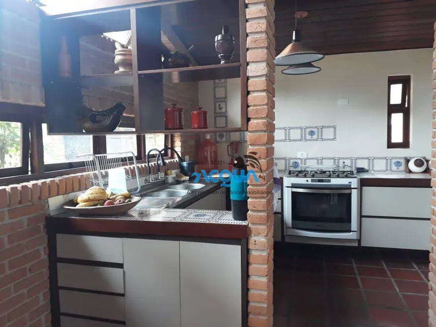 Foto 9 de Casa de Condomínio com 4 quartos para alugar, 400m2 em Jardim Acapulco, Guaruja - SP