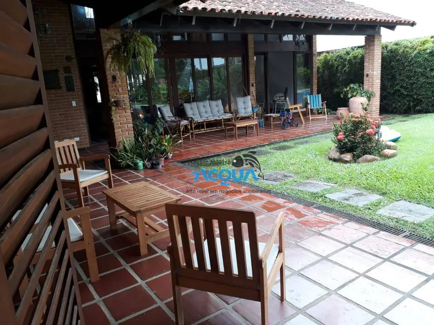 Foto 4 de Casa de Condomínio com 4 quartos para alugar, 400m2 em Jardim Acapulco, Guaruja - SP