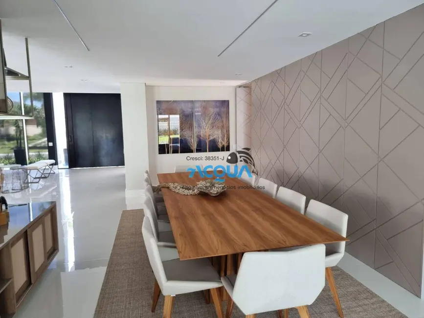 Casa de Condomínio com 7 quartos à venda, 1000m2 em Jardim Acapulco, Guaruja - SP - imagem 8 Foto 8 de Casa de Condomínio com 7 quartos à venda, 1000m2 em Jardim Acapulco, Guaruja - SP