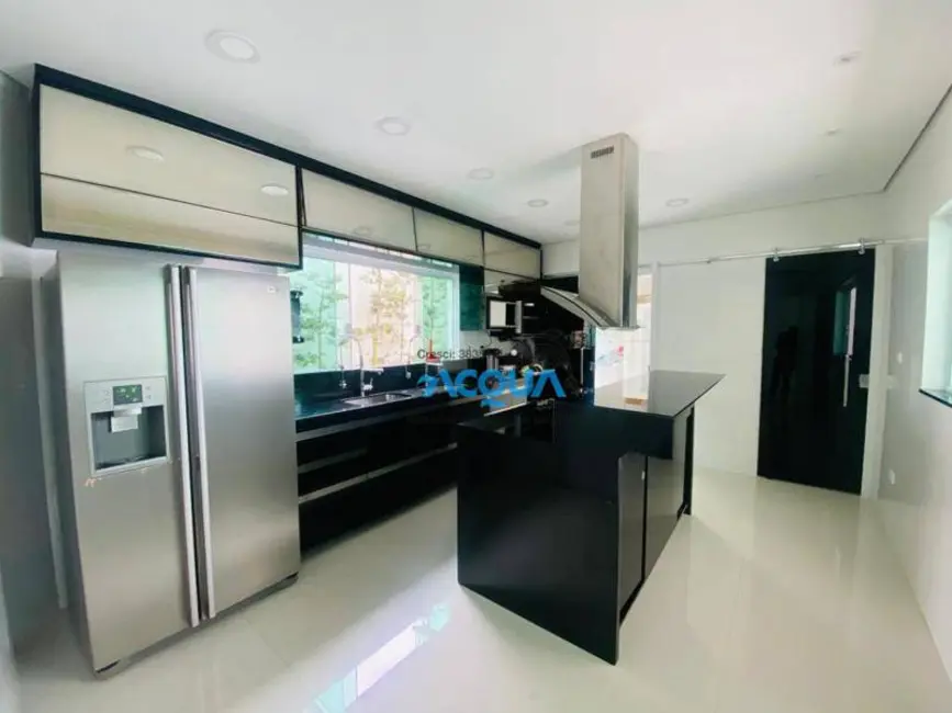 Casa de Condomínio com 7 quartos à venda, 500m2 em Acapulco, Guaruja - SP - imagem 5 Foto 5 de Casa de Condomínio com 7 quartos à venda, 500m2 em Acapulco, Guaruja - SP