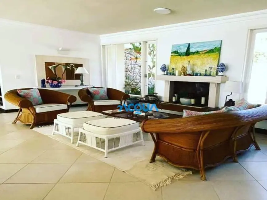 Casa de Condomínio com 9 quartos à venda, 936m2 em Balneário Praia do Pernambuco, Guaruja - SP - imagem 7 Foto 7 de Casa de Condomínio com 9 quartos à venda, 936m2 em Balneário Praia do Pernambuco, Guaruja - SP